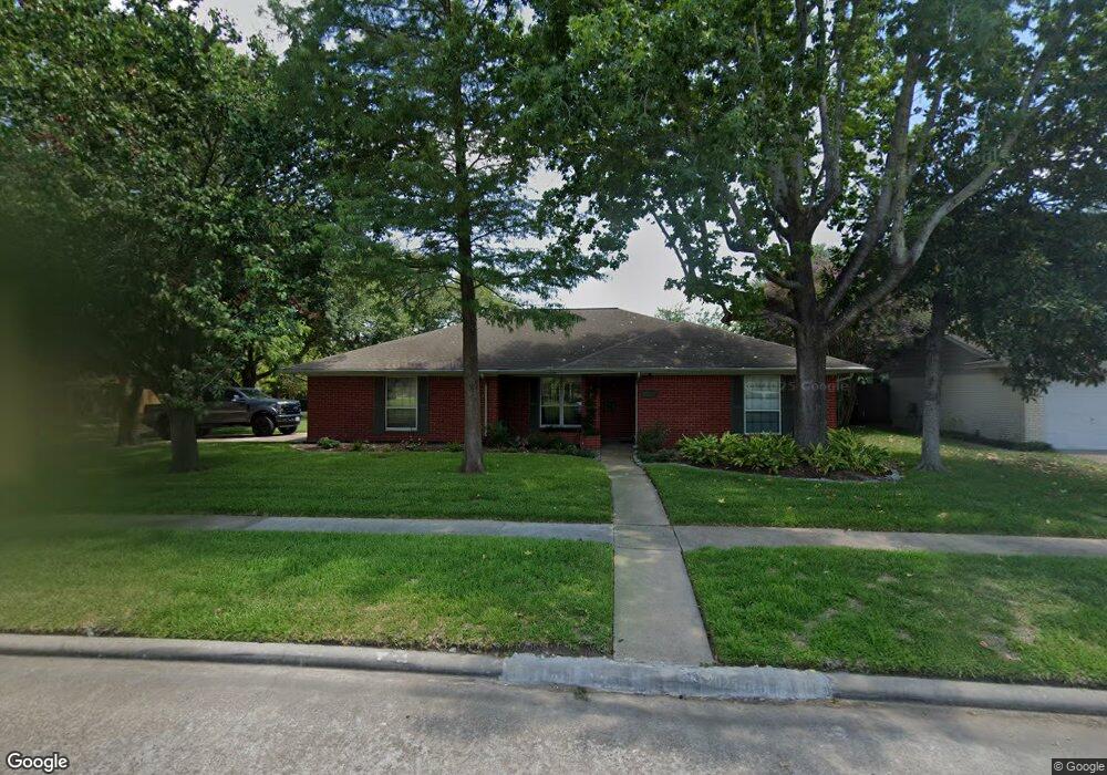11215 Caribbean Ln, Houston, TX 77089 - photo 1