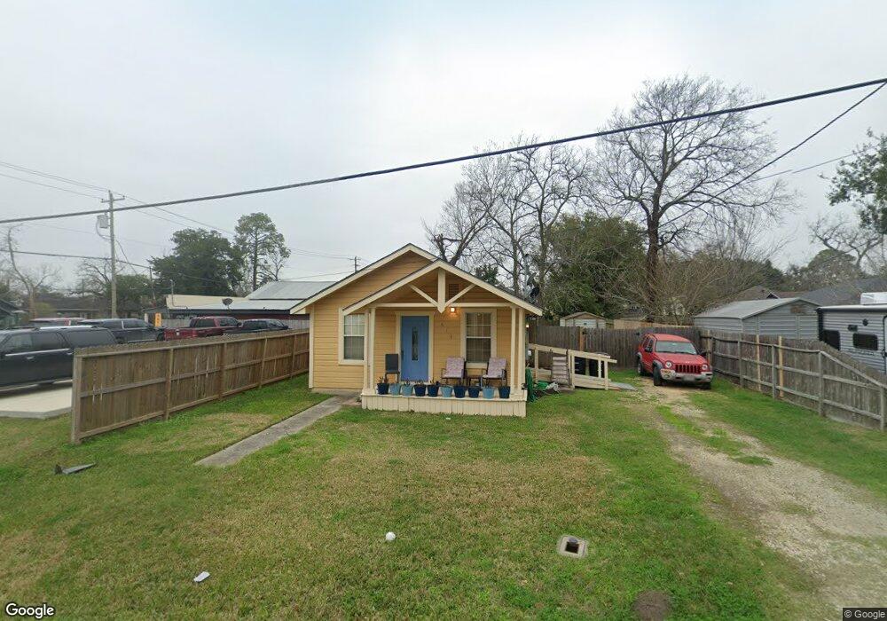 610 S Hardie St, Alvin, TX 77511 - photo 1