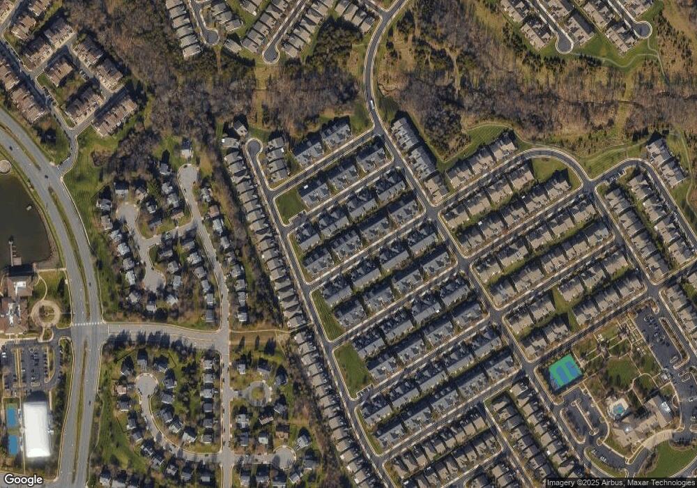 44352 Oakmont Manor Square unit 337, Ashburn, VA 20147 - photo 1