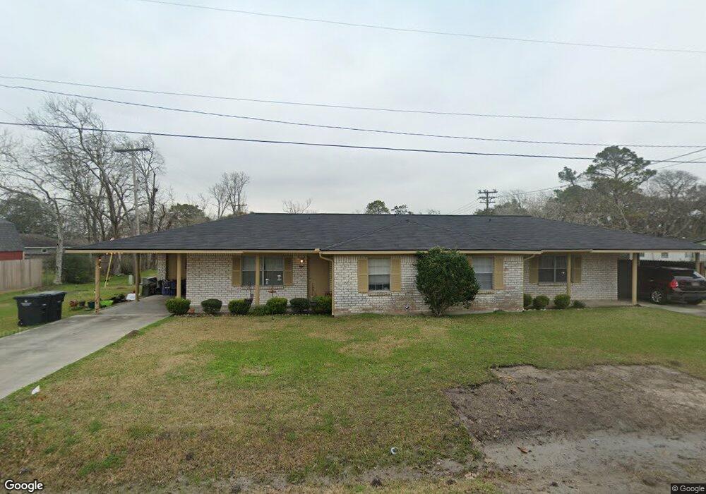 904 Heisse St, Alvin, TX 77511 - photo 1