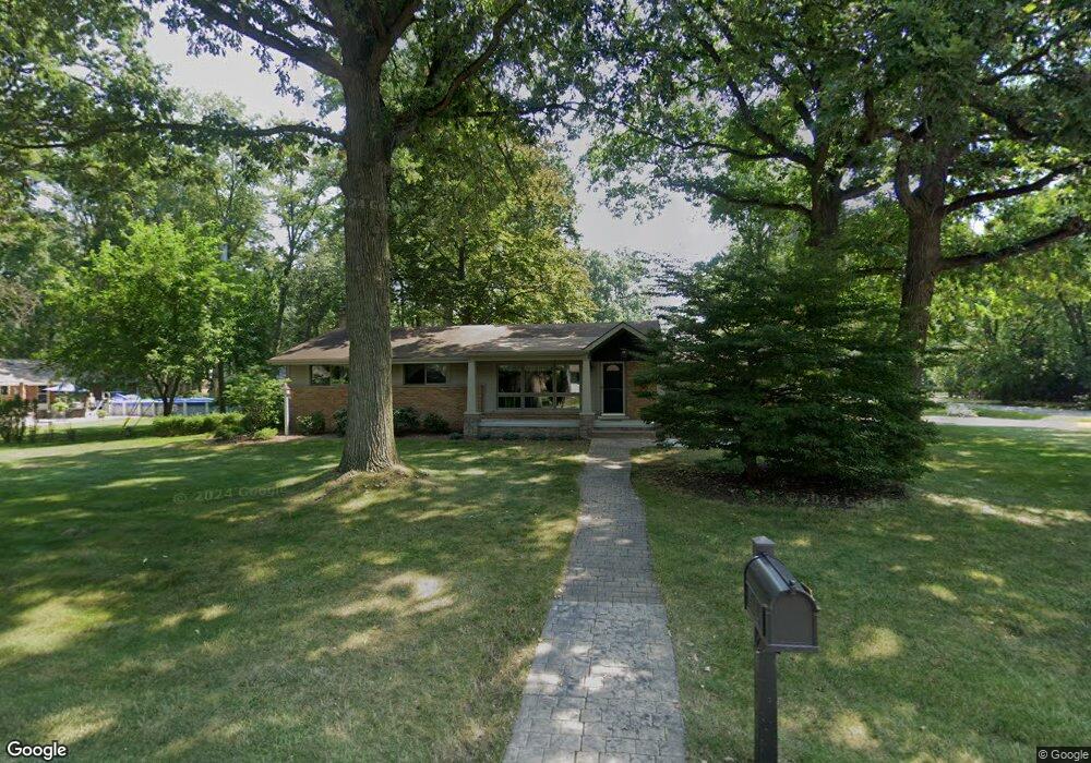 21441 Canterbury Ave, Grosse Ile, MI 48138 - photo 1