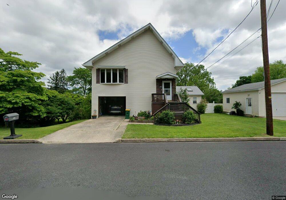 439 Thomas St, Alburtis, PA 18011 - photo 1