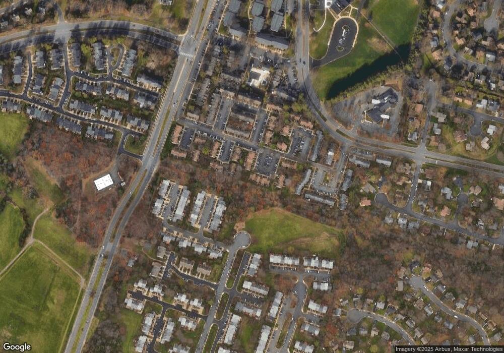 214 Charing Ct unit 56, Sterling, VA 20164 - photo 1