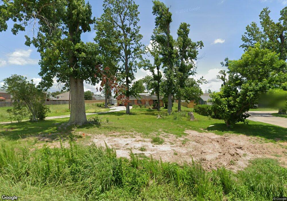 4153 W Prien Lake Rd, Lake Charles, LA 70605 - photo 1