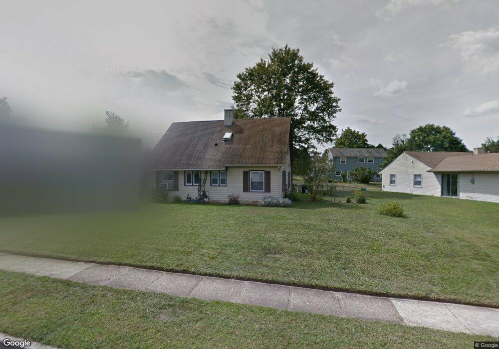 8 Pickwick Ln, Willingboro, NJ 08046 - photo 1