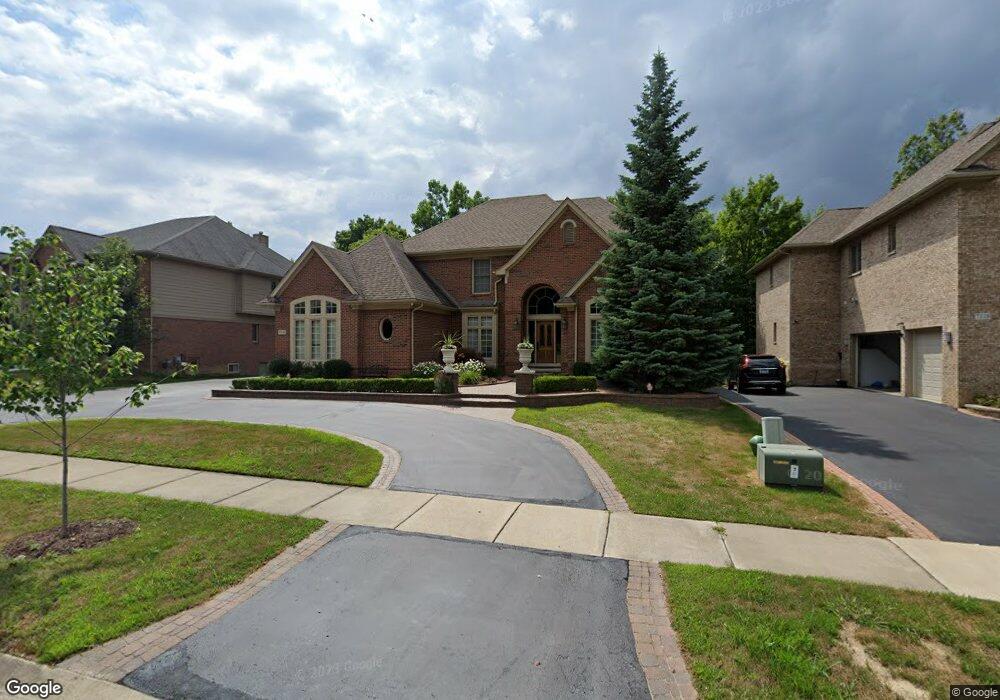 7132 Kennowy Ct, West Bloomfield, MI 48322 - photo 1