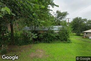 305 S 5th St, Ethan, SD 57334