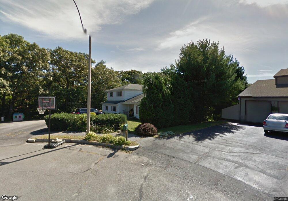 7 Pamela Cir, Stoneham, MA 02180 - photo 1