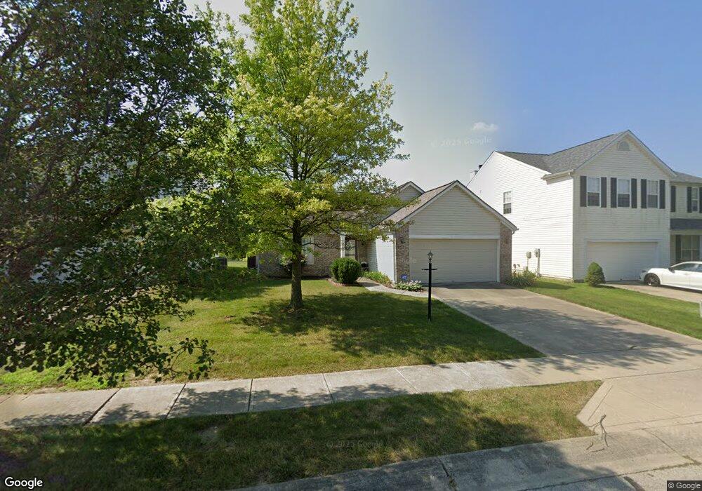 12217 Weathered Edge Dr, Fishers, IN 46037 - photo 1