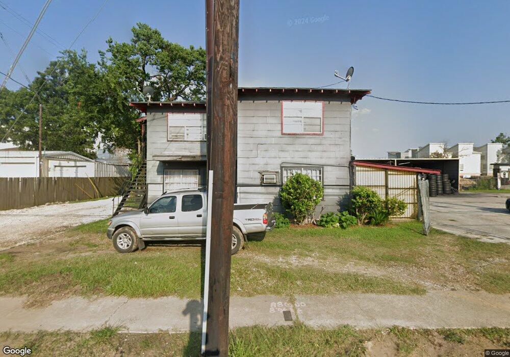 2415 N Durham Dr, Houston, TX 77008 - photo 1