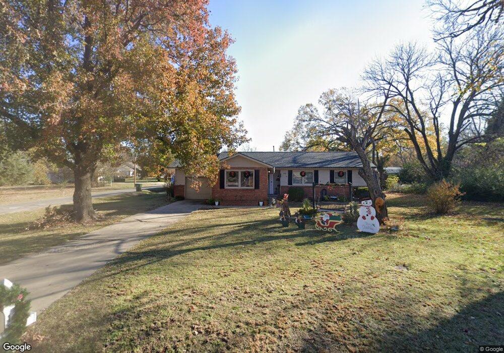 1128 N 5th St, Henryetta, OK 74437 - photo 1