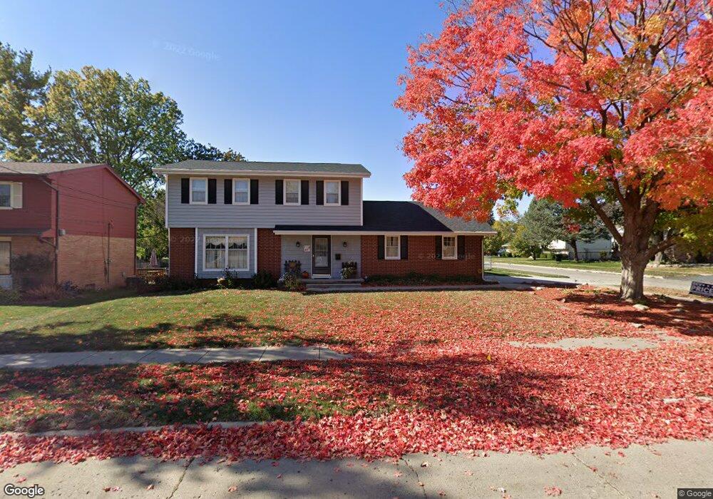 511 E 16th St N, Newton, IA 50208 - photo 1