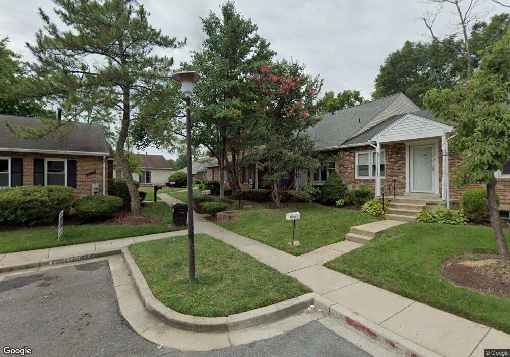 15044 Laurel Oaks Ln, Laurel, MD 20707 - photo 1