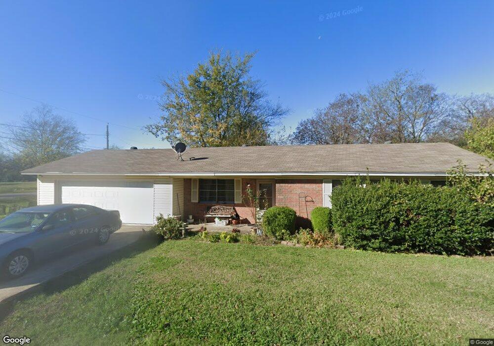 1401 W Main St, Hugo, OK 74743 - photo 1