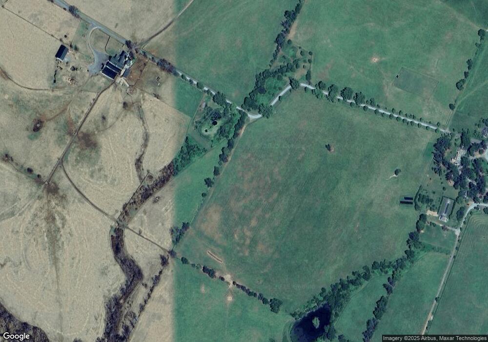 7439 Oak Grove Rd, Marshall, VA 20115 - photo 1