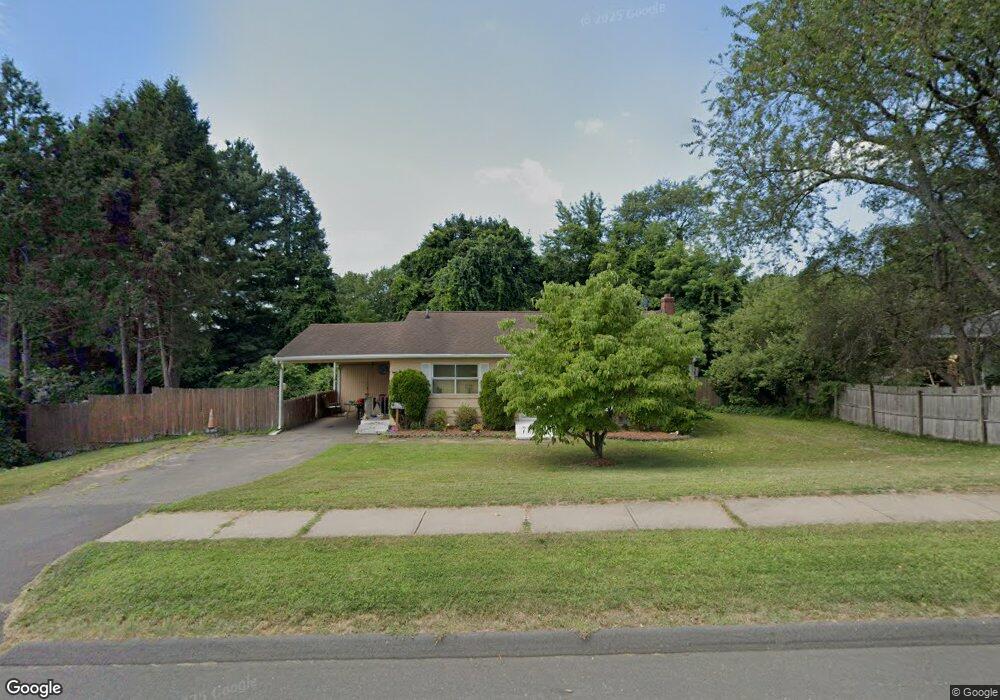 73 Brett Ln, Enfield, CT 06082 - photo 1