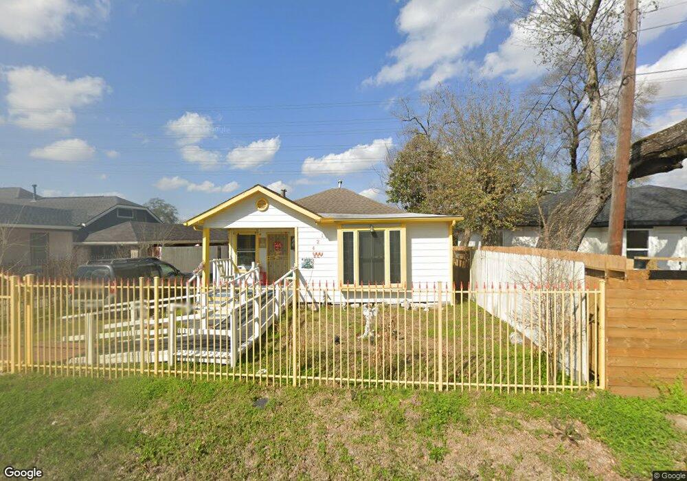 421 Frisco St, Houston, TX 77022 - photo 1