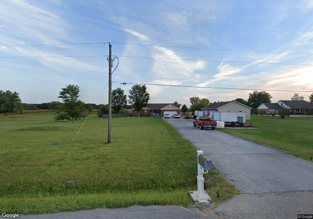 1127 W Apple St, Freeburg, IL 62243 - photo 1