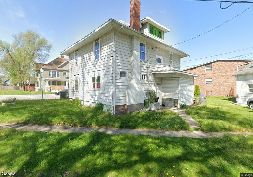 916 S Main St, Elkhart, IN 46516 - photo 1