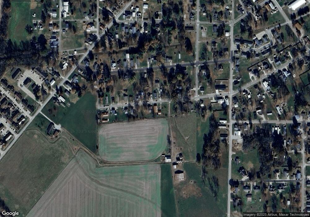 703 Alton St, Bicknell, IN 47512 - photo 1