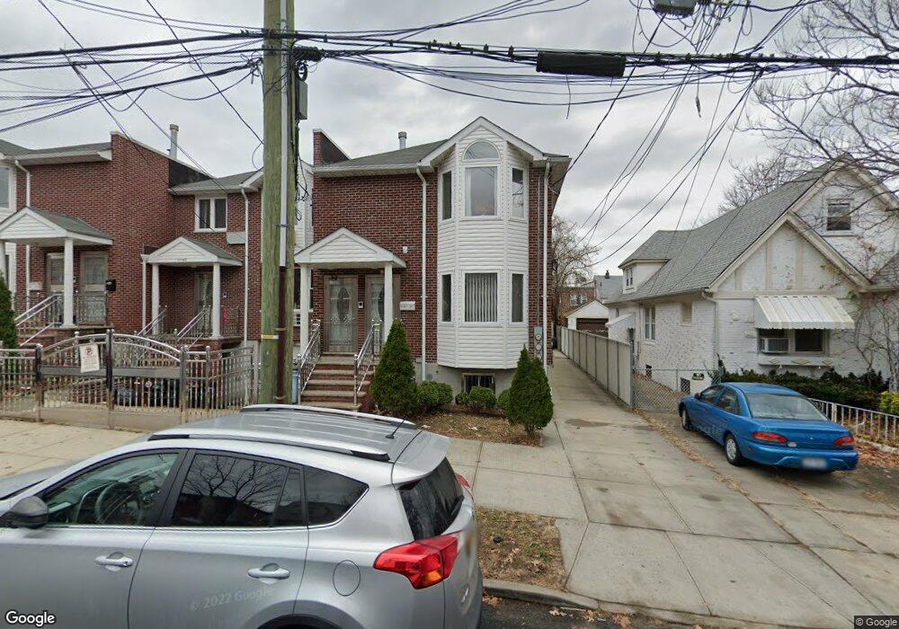 6138 160th St, Fresh Meadows, NY 11365 - photo 1