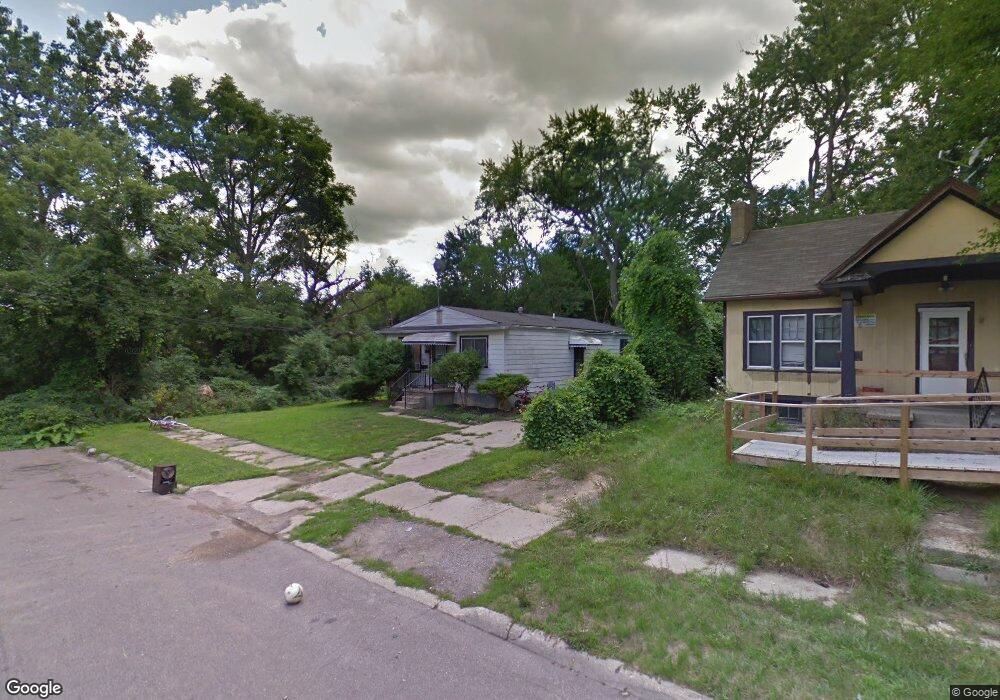 2226 Aitken Ave, Flint, MI 48503 - photo 1