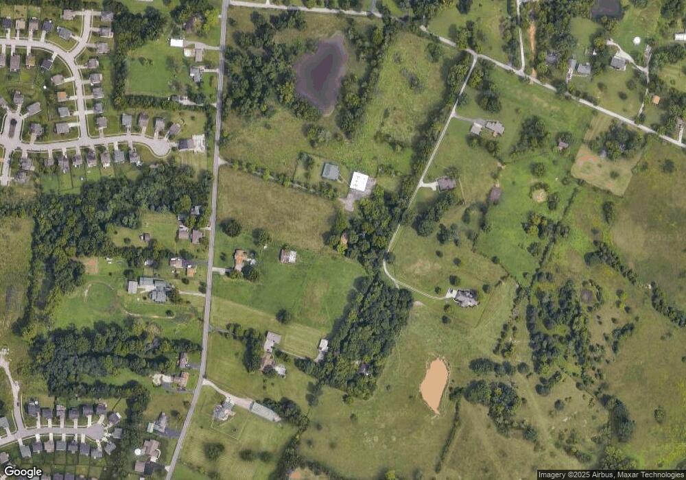 9405 Cedar Creek Rd, Louisville, KY 40228 - photo 1