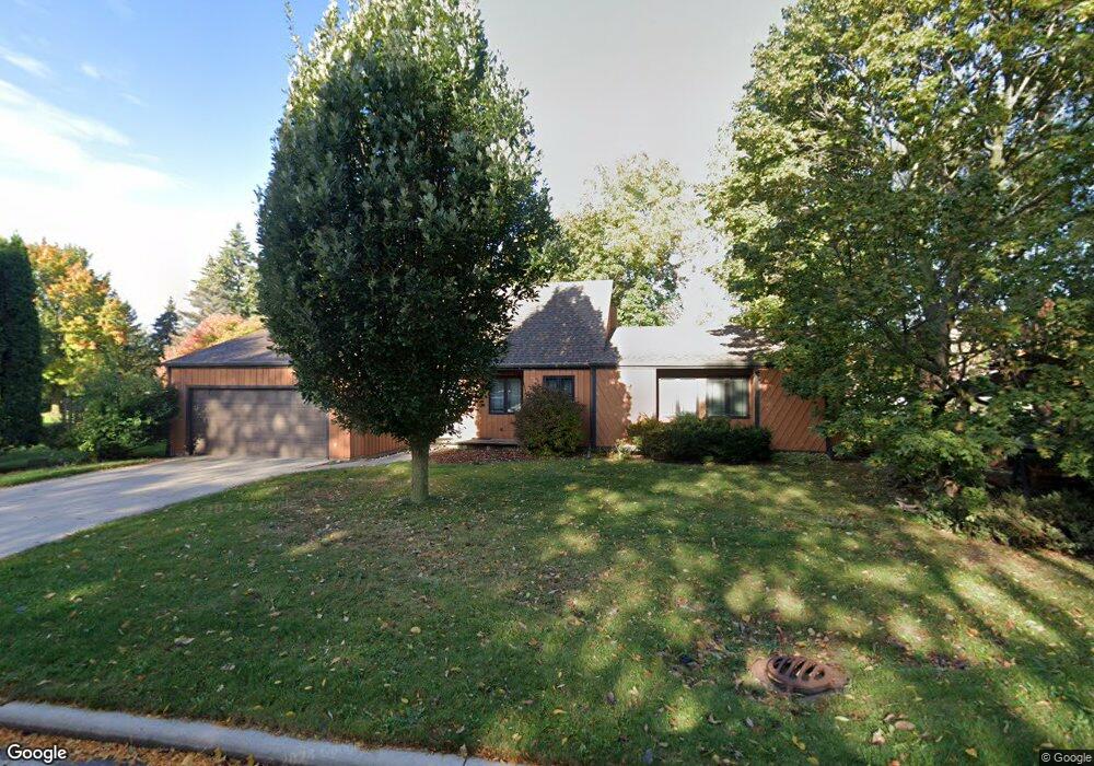 1821 N Blossom Dr, Appleton, WI 54914 - photo 1