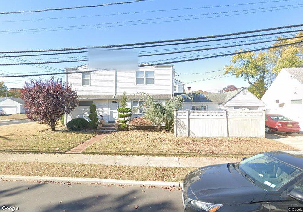 11 Northridge Ave, Merrick, NY 11566 - photo 1