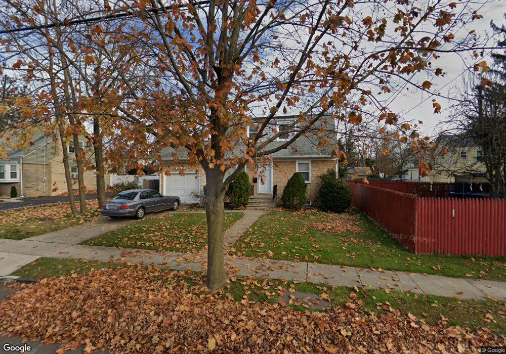 555 Hamilton St, Rahway, NJ 07065 - photo 1