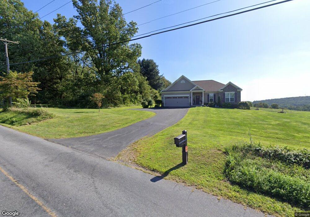 544 E Hoffecker Rd, Pottstown, PA 19465 - photo 1