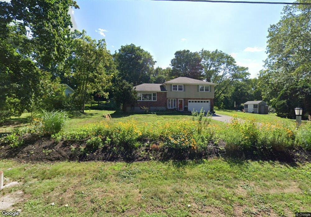 512 Thoreau St, Concord, MA 01742 - photo 1