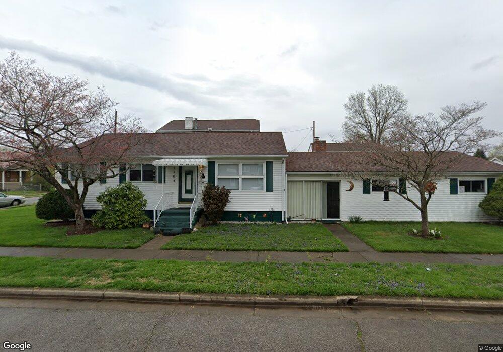 1704 West Virginia Ave, Dunbar, WV 25064 - photo 1