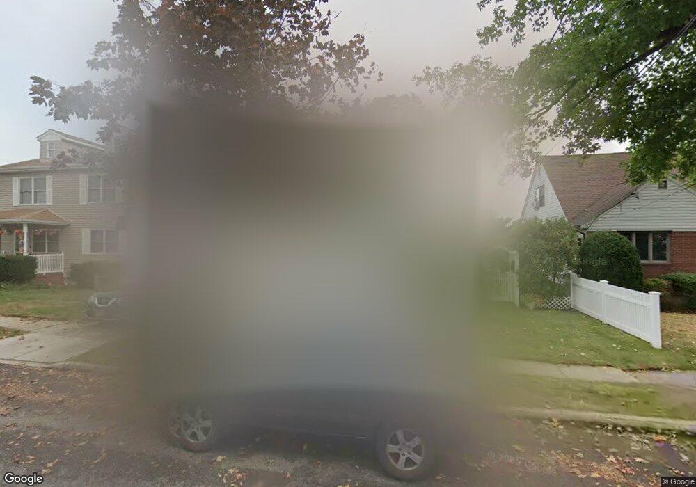 312 S 10th St, New Hyde Park, NY 11040 - photo 1