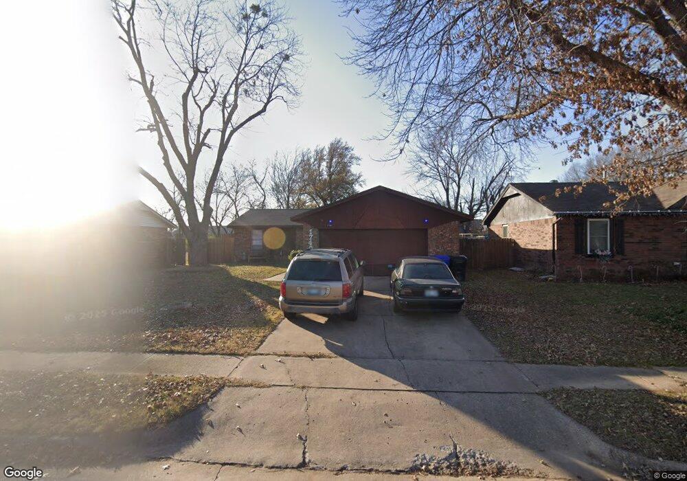 1740 S Pecan Ct, Broken Arrow, OK 74012 - photo 1