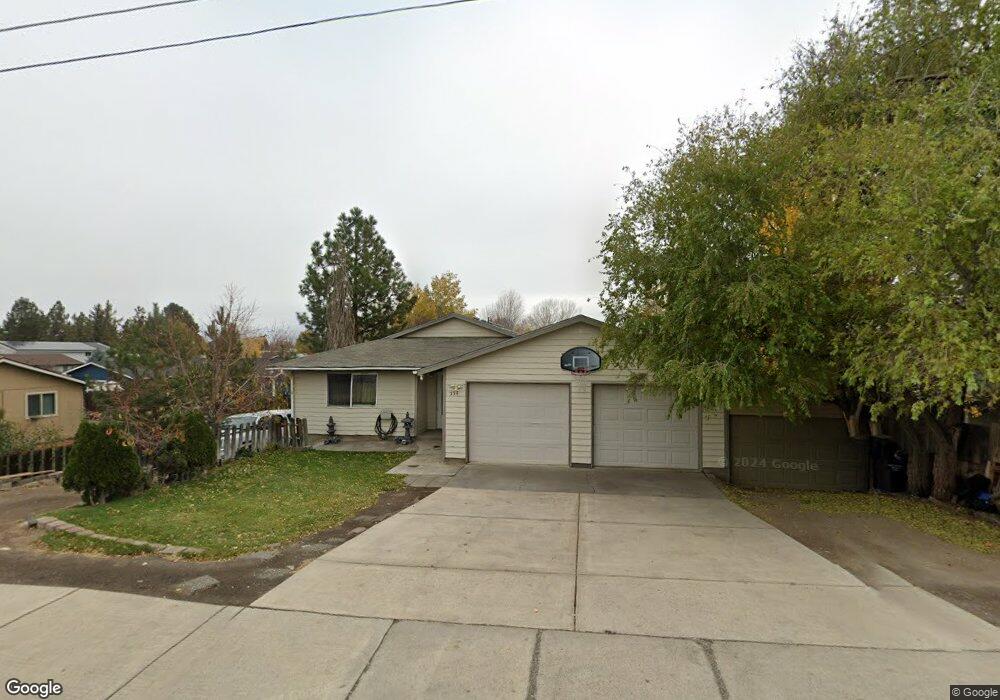 554 SW 27th St, Redmond, OR 97756 - photo 1