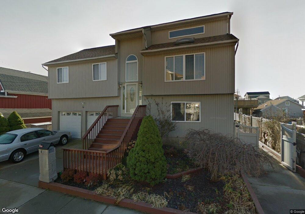 664 Arthur St, Baldwin, NY 11510 - photo 1