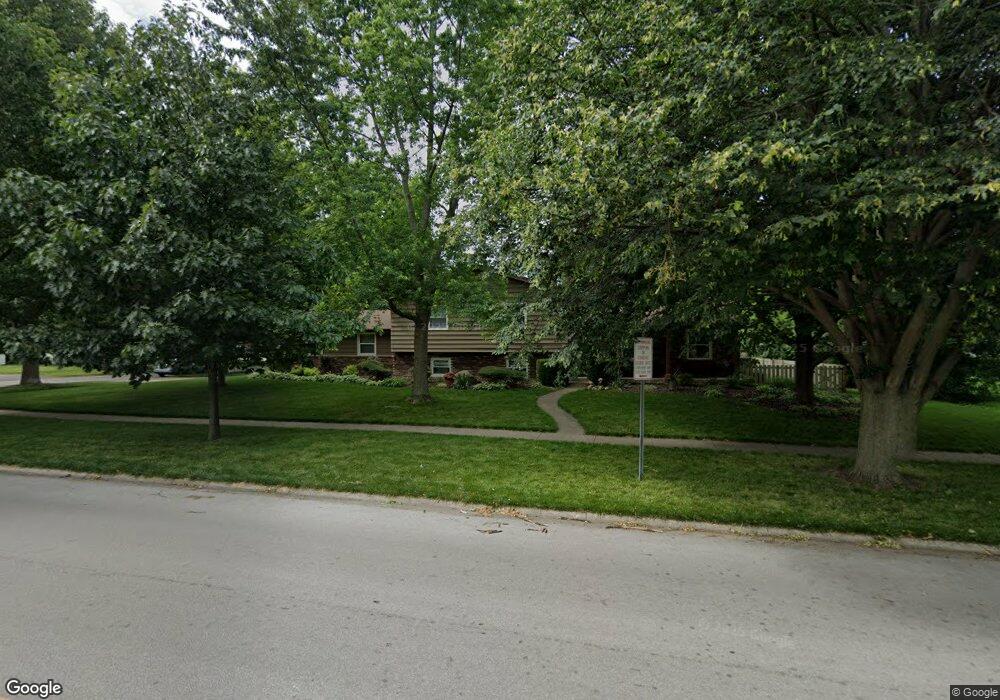 69 W Bailey Rd, Naperville, IL 60565 - photo 1