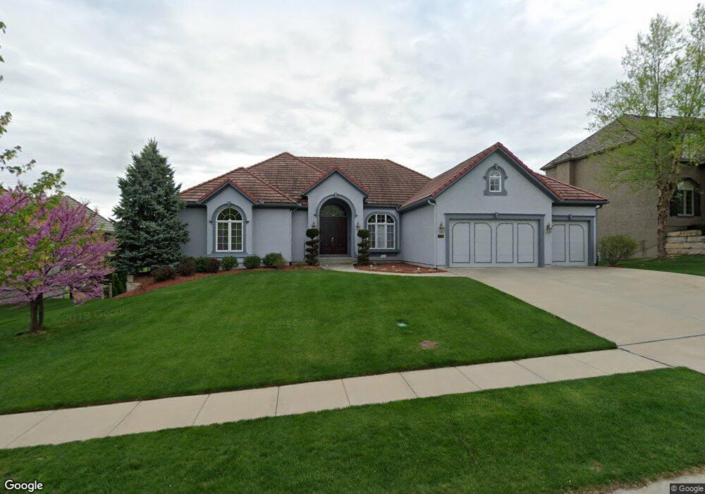 20209 W 92nd St, Lenexa, KS 66220 - photo 1