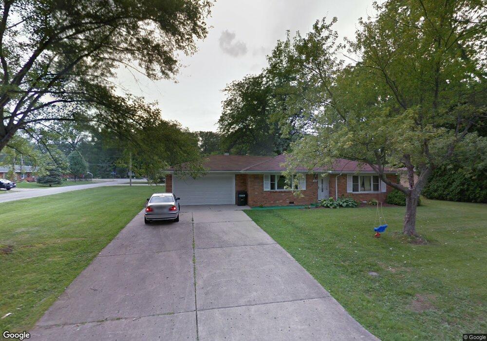 323 Oxford Rd, Anderson, IN 46012 - photo 1