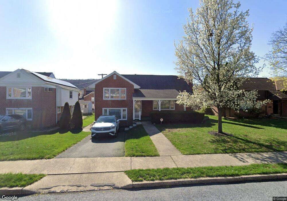 913 Penndale Ave, Reading, PA 19606 - photo 1