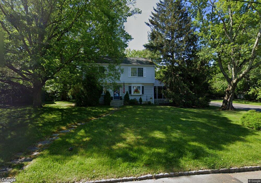 25 Barberry Ln, New Providence, NJ 07974 - photo 1