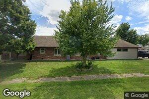 454 W Monroe St, Winthrop, IA 50682