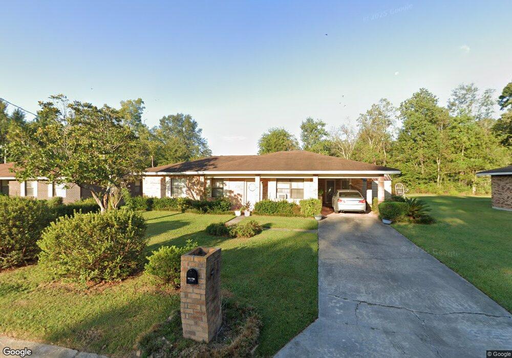 1014 Clover Cir, Picayune, MS 39466 - photo 1