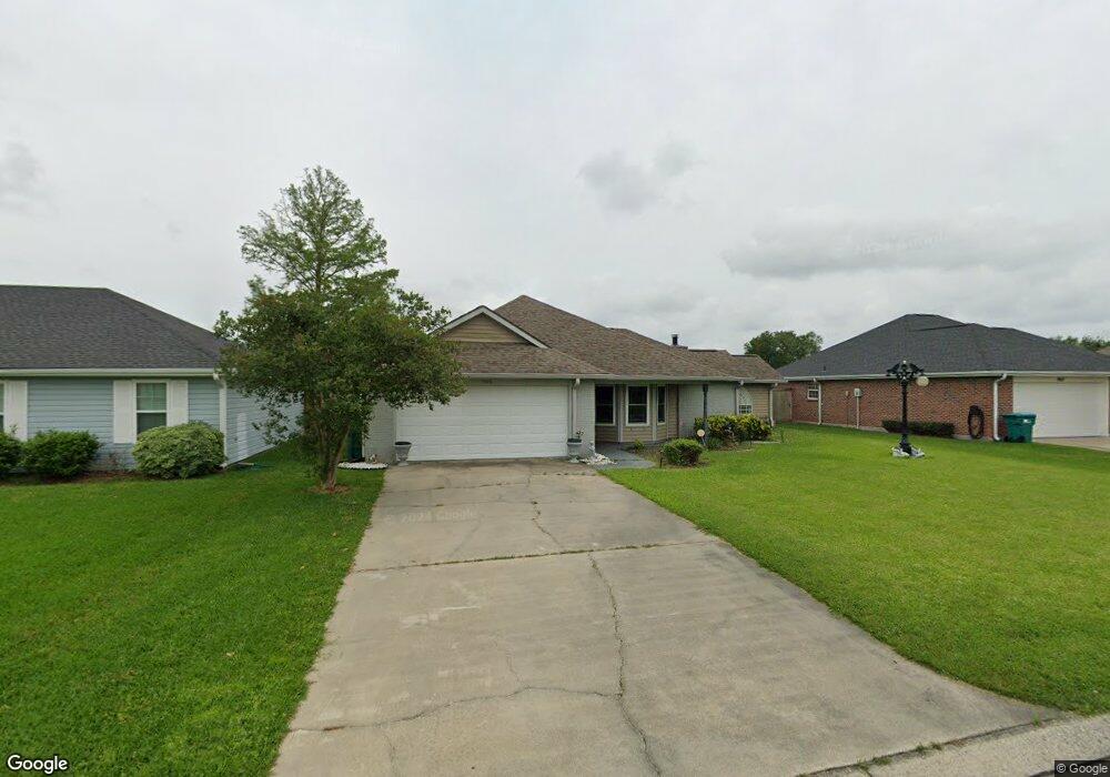 905 Aberdeen Dr, Lake Charles, LA 70605 - photo 1