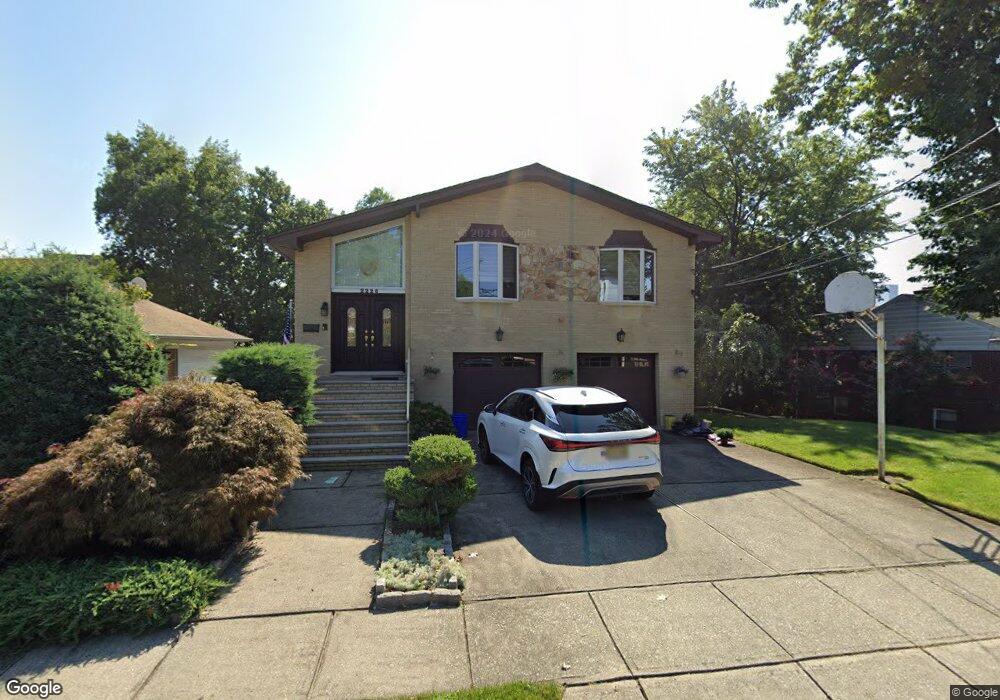 2230 Jones Rd, Fort Lee, NJ 07024 - photo 1