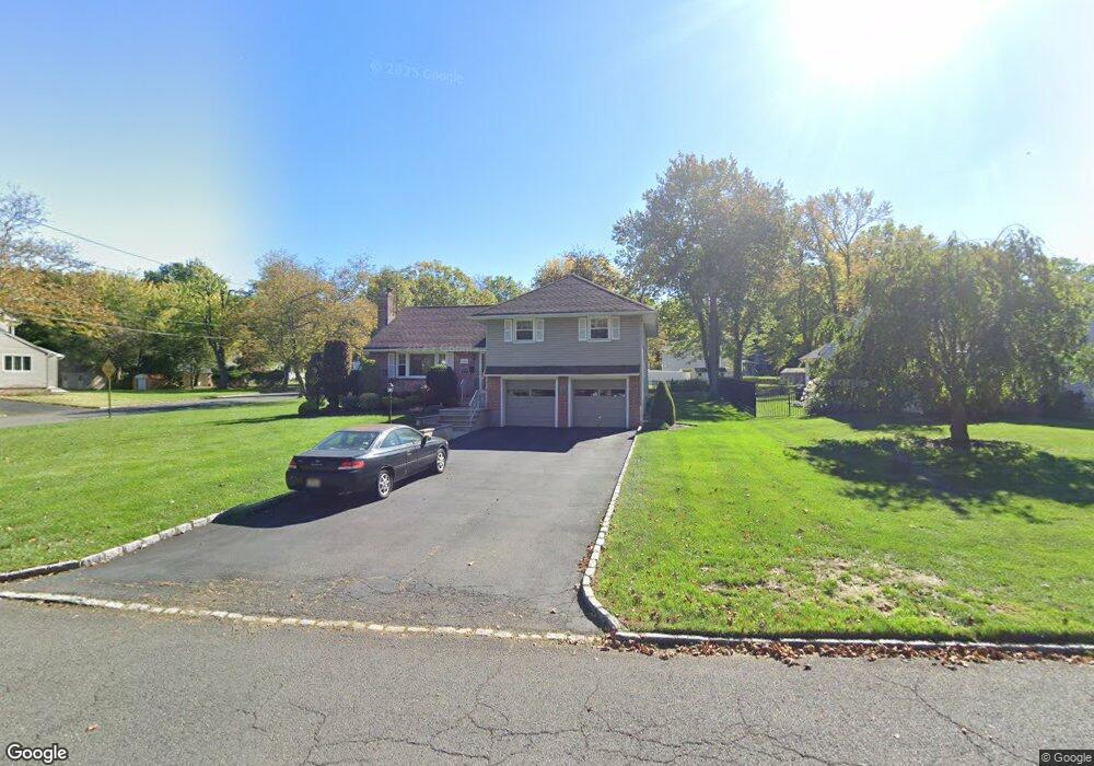 1501 Ramapo Way, Scotch Plains, NJ 07076 - photo 1