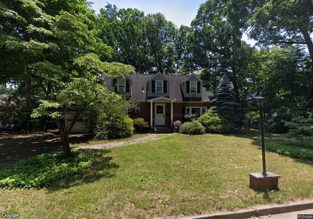 1 Lakeside Dr, Matawan, NJ 07747 - photo 1