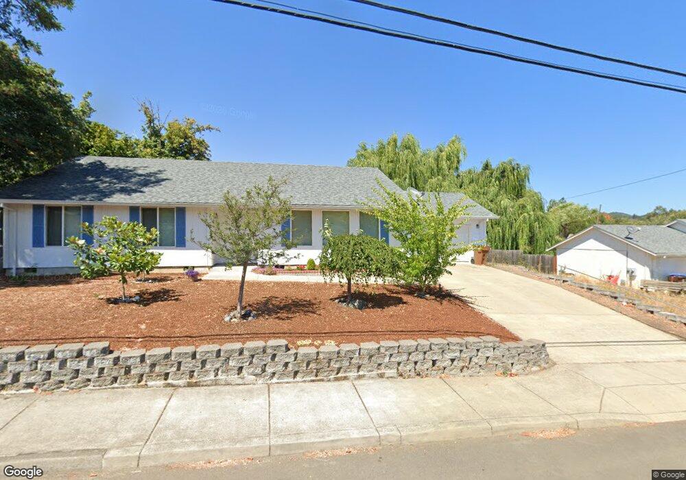 683 NE Johnson St, Myrtle Creek, OR 97457 - photo 1