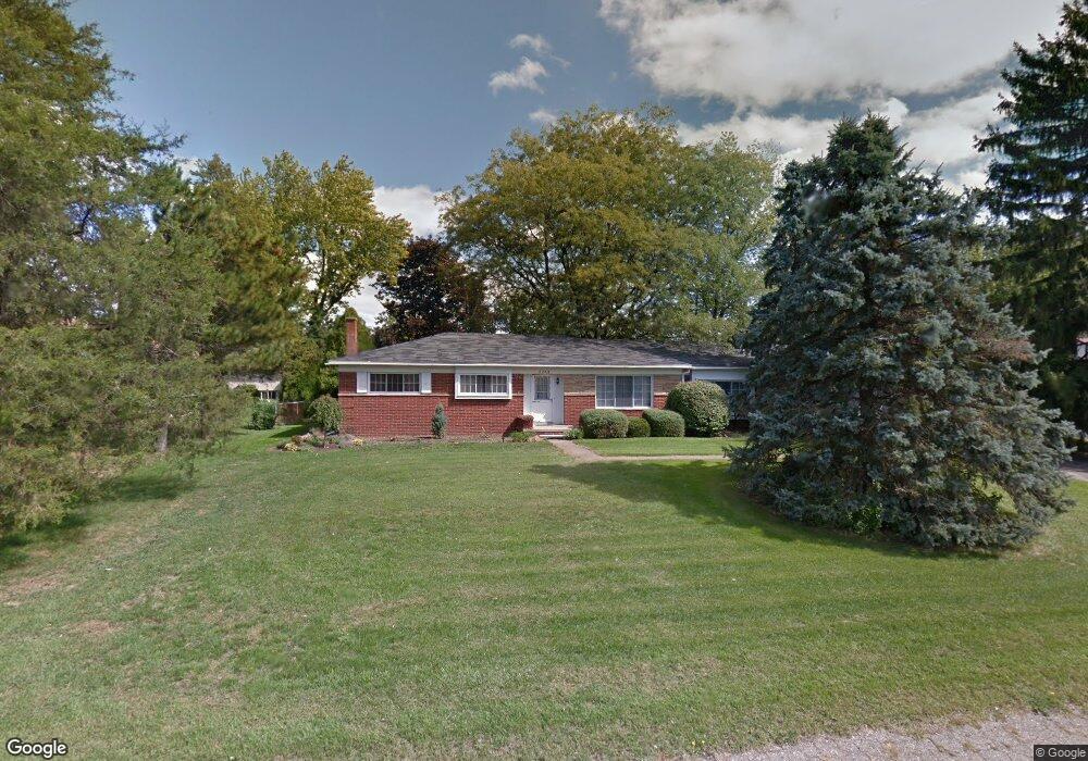 2235 Keylon Dr, West Bloomfield, MI 48324 - photo 1